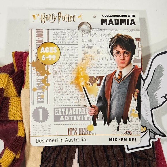 Harry Potter Gryffindor Sweater 7/8 & Madmia Socks Collab Set NWT/NWOT - Picture 5 of 12